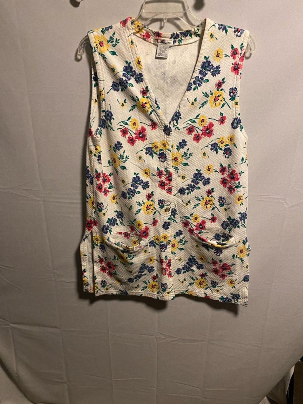 Talbots White Floral Sleeveless V-Neck Button Tunic